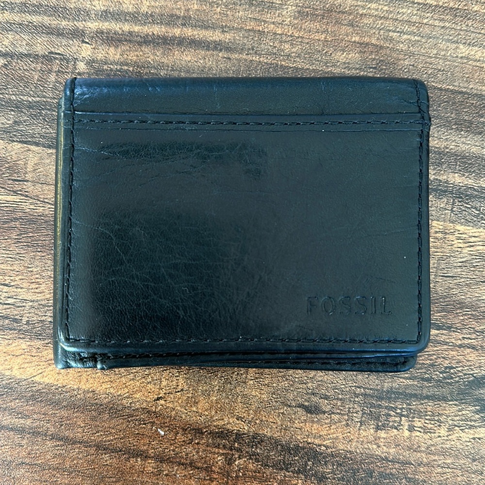 Fossil Black Leather Trifold Wallet